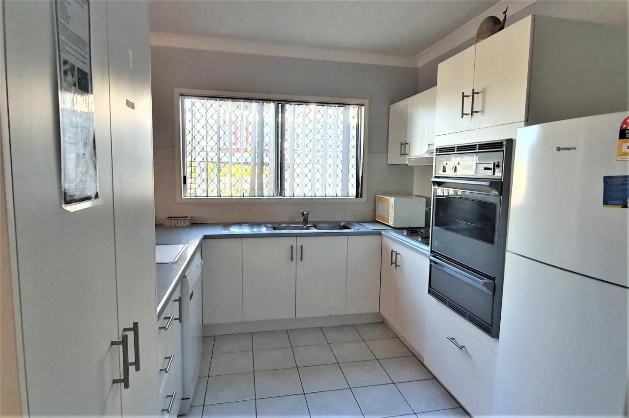 Villa Venezia Apt 3 - Spacious Hervey Bay Beachfront Apartment Ngoại thất bức ảnh